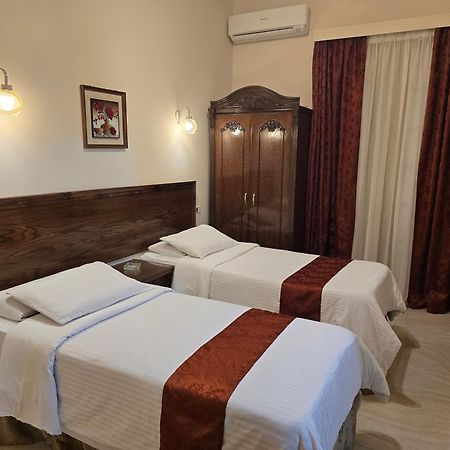 Misr Hotel Alexandrië Buitenkant foto