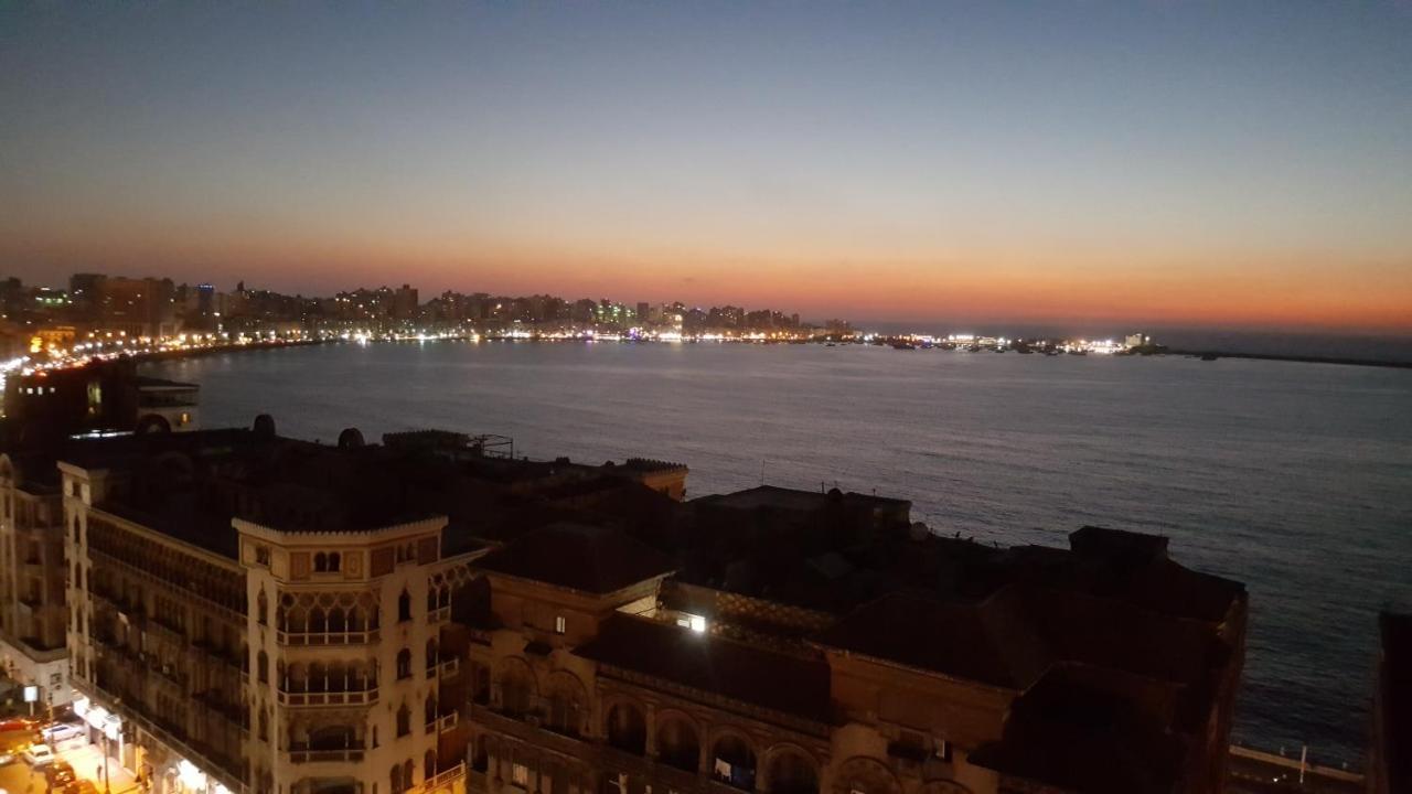 Misr Hotel Alexandrië Buitenkant foto