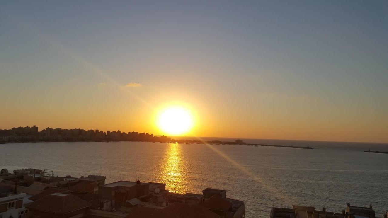 Misr Hotel Alexandrië Buitenkant foto